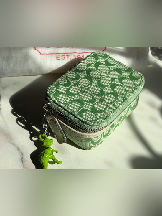 Coach Handbags - Coach Green 🍋‍🟩 Signature Mini Zip Pill Case